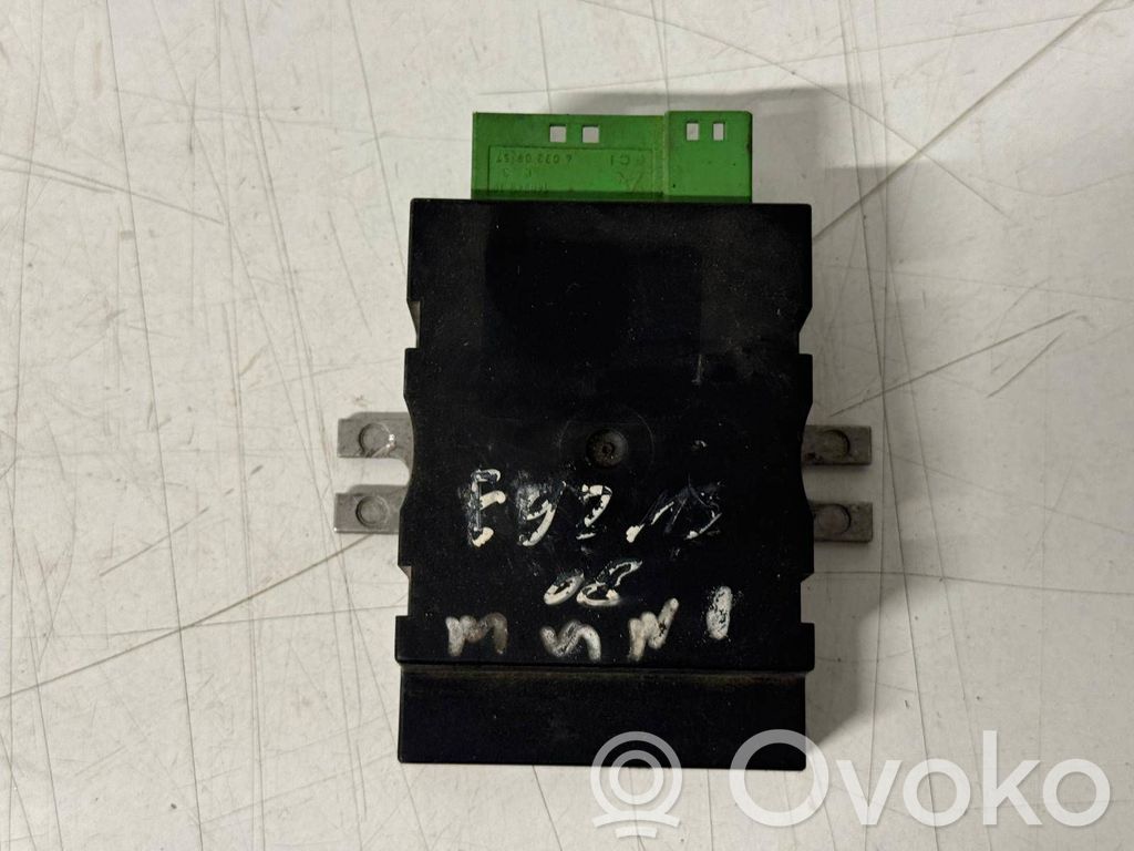 Unité de commande / module de pompe à carburant   11419110,7842024