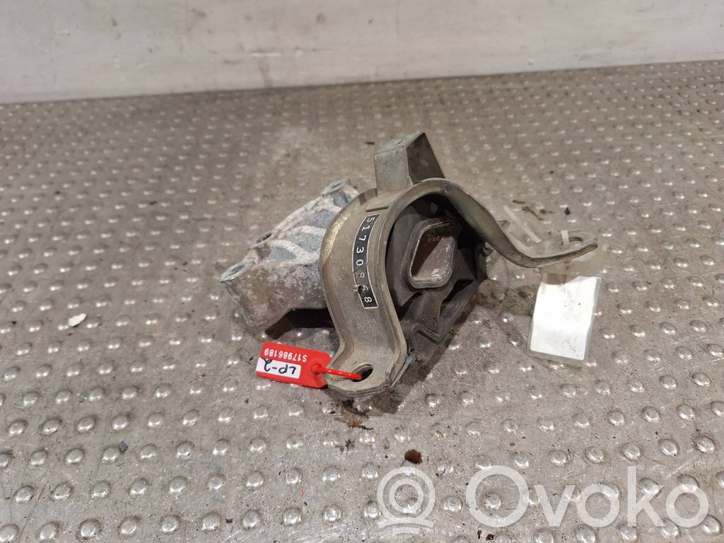 Fiat 500 Engine mount bracket 