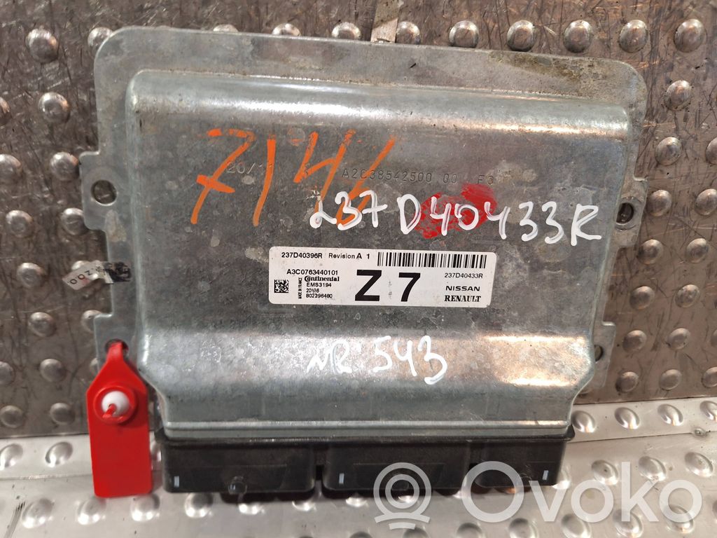 Renault Twingo III Engine control unit/module 