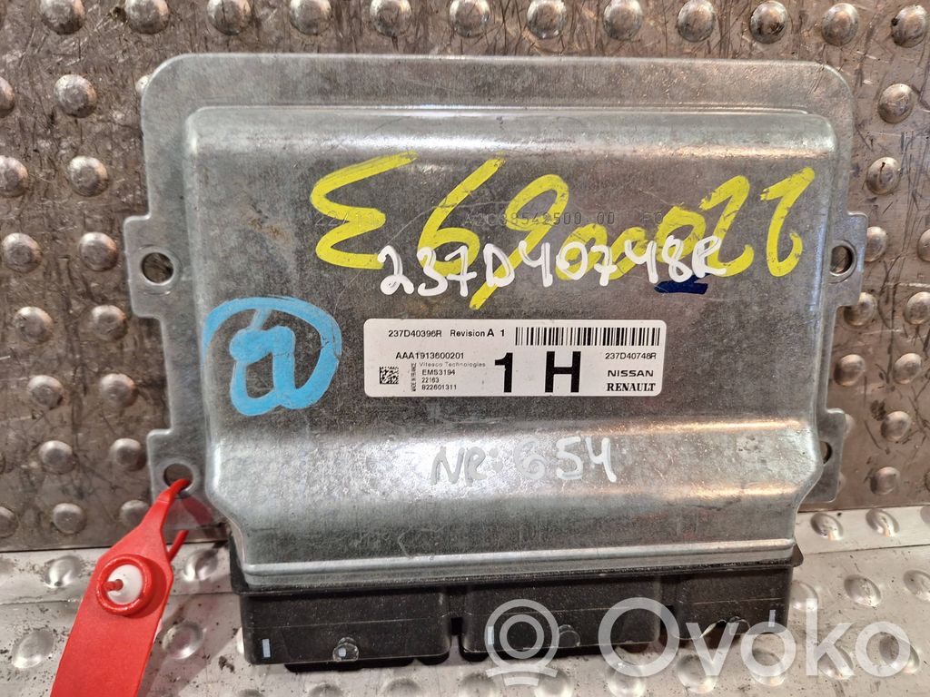 Renault Twingo III Engine control unit/module 