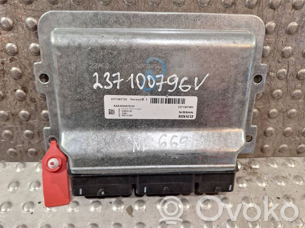 Dacia Sandero III Engine control unit/module 