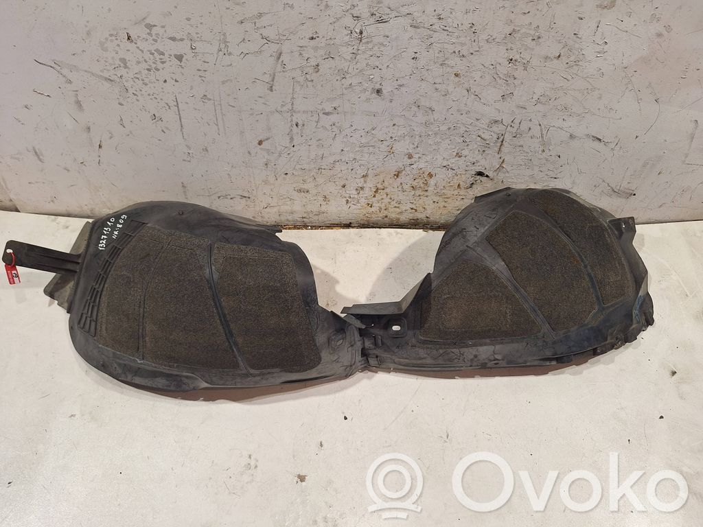 Opel Astra J Rivestimento paraspruzzi passaruota anteriore 