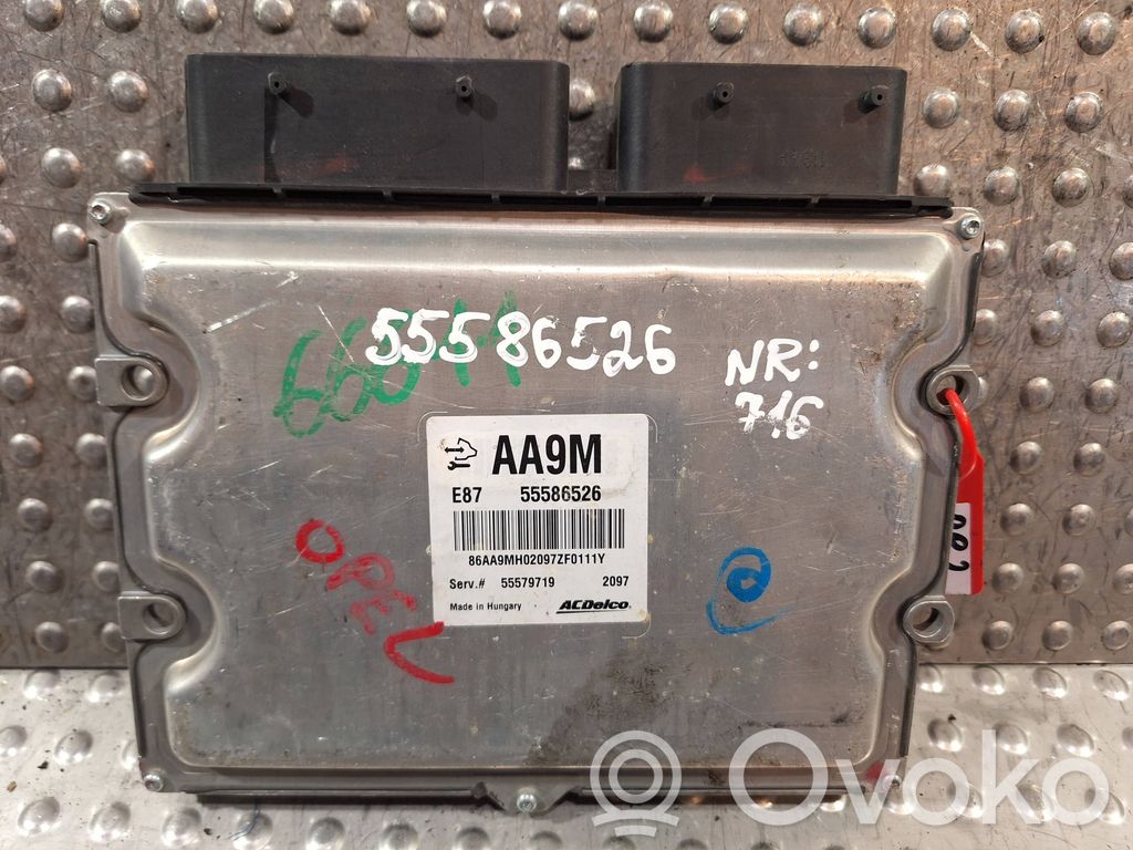 Opel Astra J Engine control unit/module 
