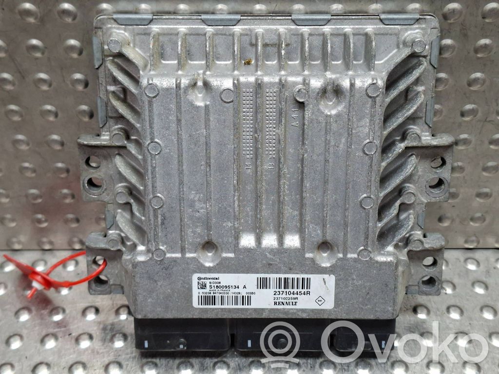 Engine control unit/module   S26282073,S180095134A,237104454R