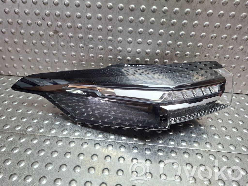 Peugeot 308 Lampă spate în caroserie 