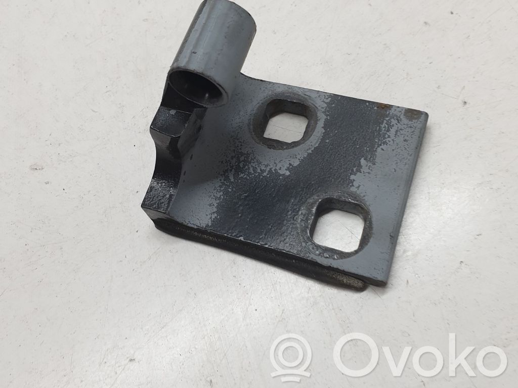 BMW X5 E53 Front door upper hinge 