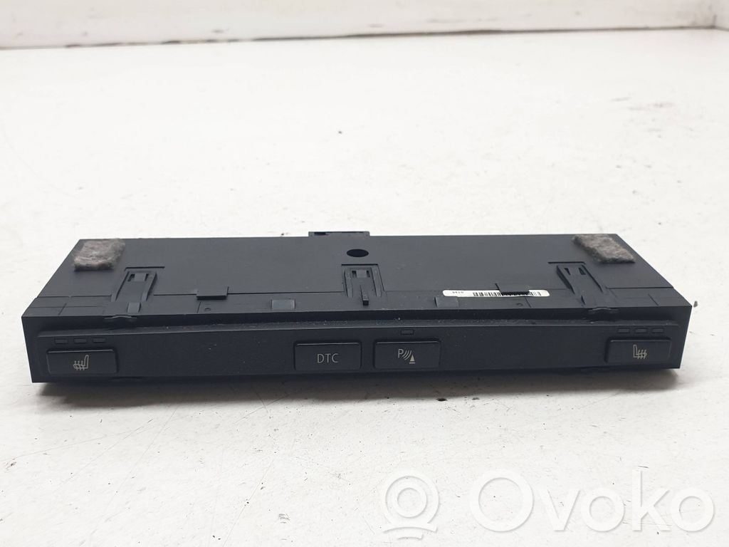 Seat heating switch   6952479,397247,13580362