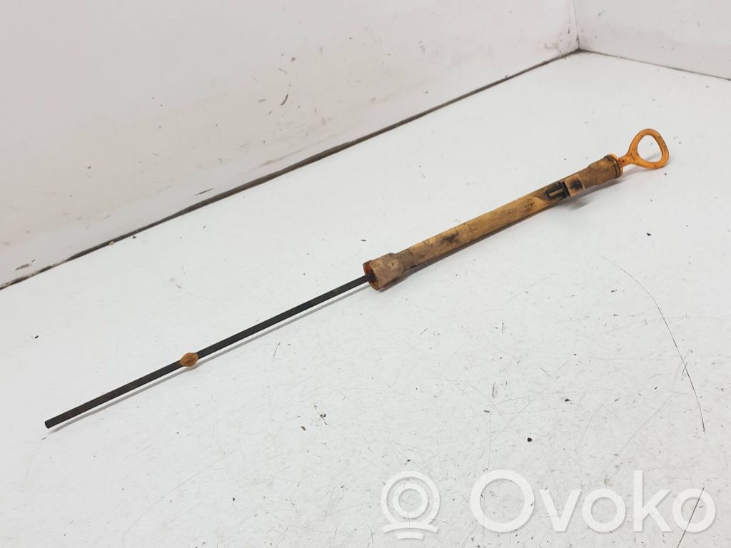 Audi TT Mk1 Bagnet poziomu oleju 