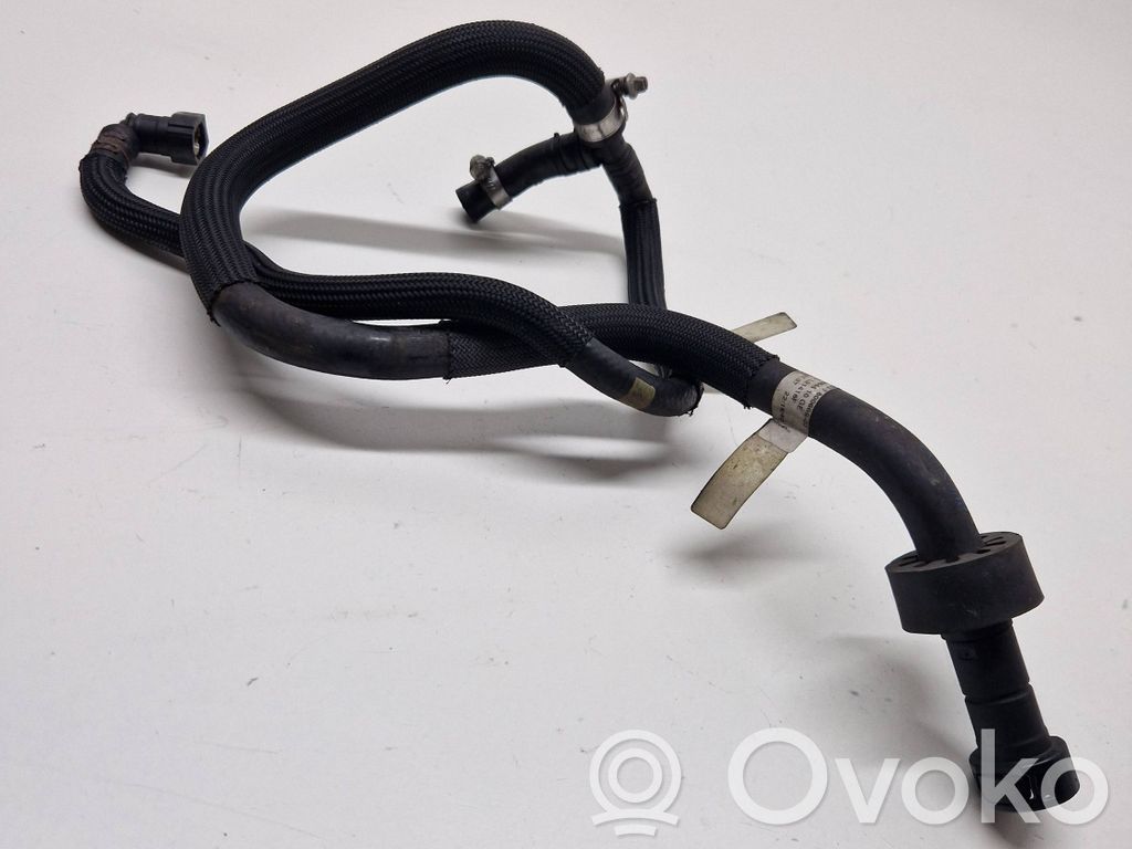 BMW 3 E92 E93 Fuel line pipe 