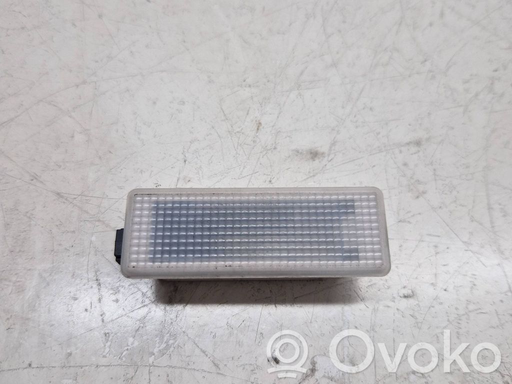 BMW 7 F01 F02 F03 F04 Boot/trunk interior light 
