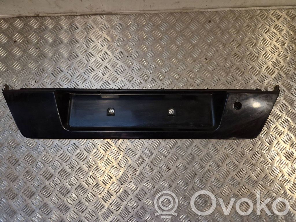 BMW 7 E38 Trunk door license plate light bar 