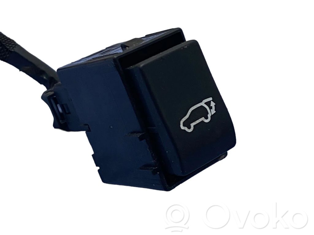 Lexus RX 450H Tailgate/boot open switch button 