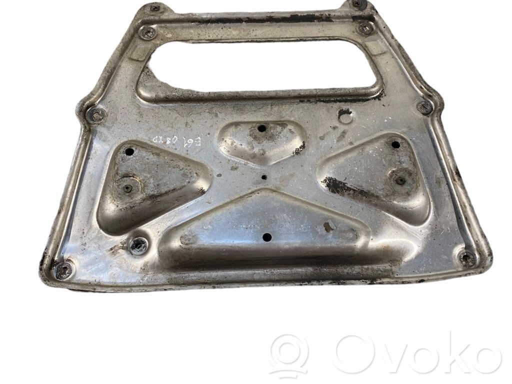 BMW 5 E60 E61 Engine splash shield/under tray 
