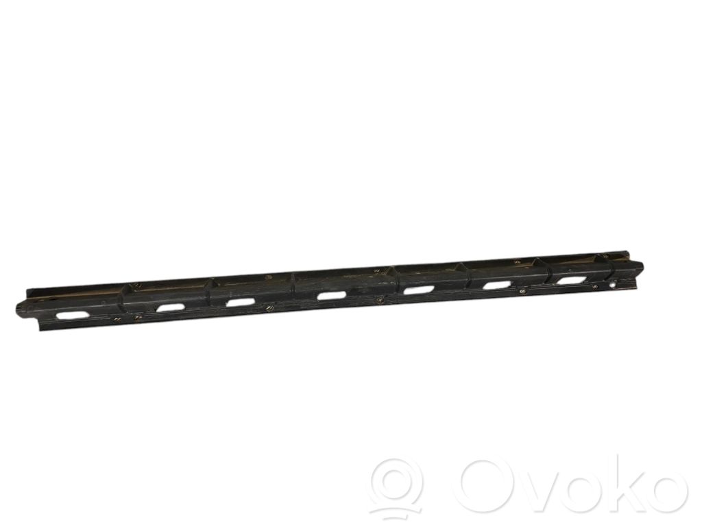 Sill supporting ledge   8408710
