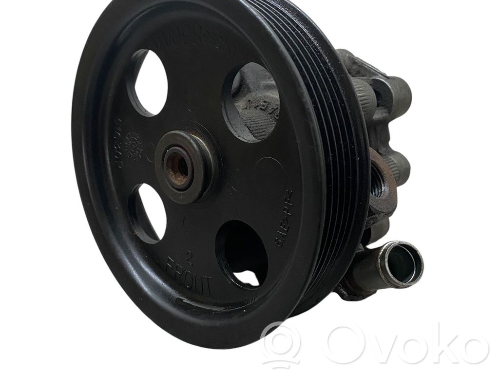 Chrysler Grand Voyager V Power steering pump 