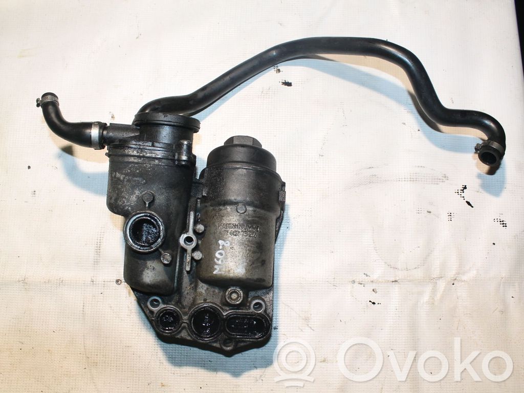Volvo XC90 Mocowanie / uchwyt filtra oleju 