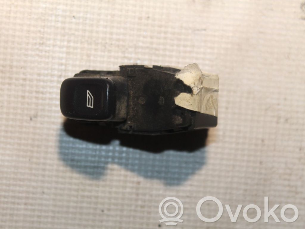 Interruptor del elevalunas eléctrico   M5012