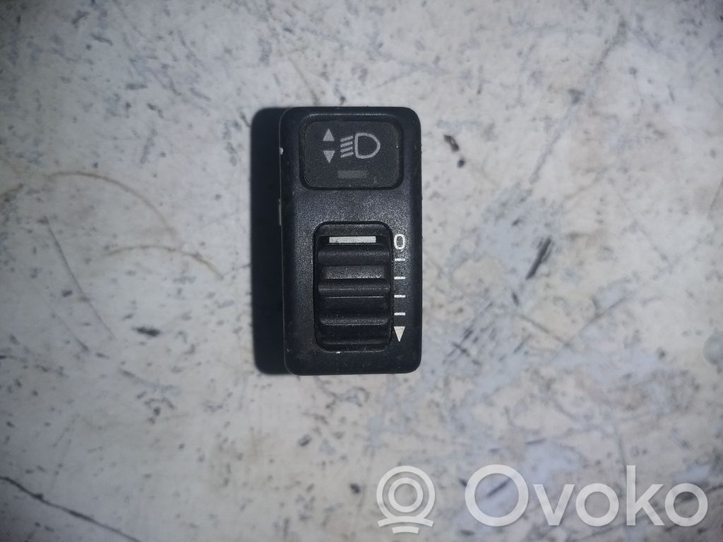 Volvo 850 Headlight level adjustment motor 