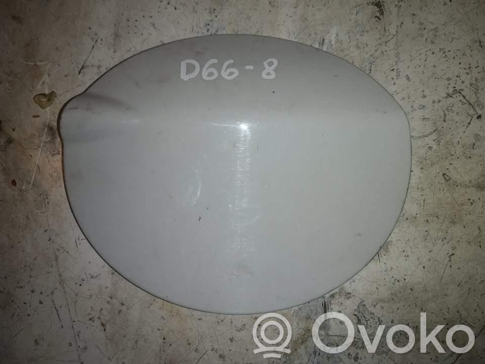 Bouchon de réservoir essence   D668