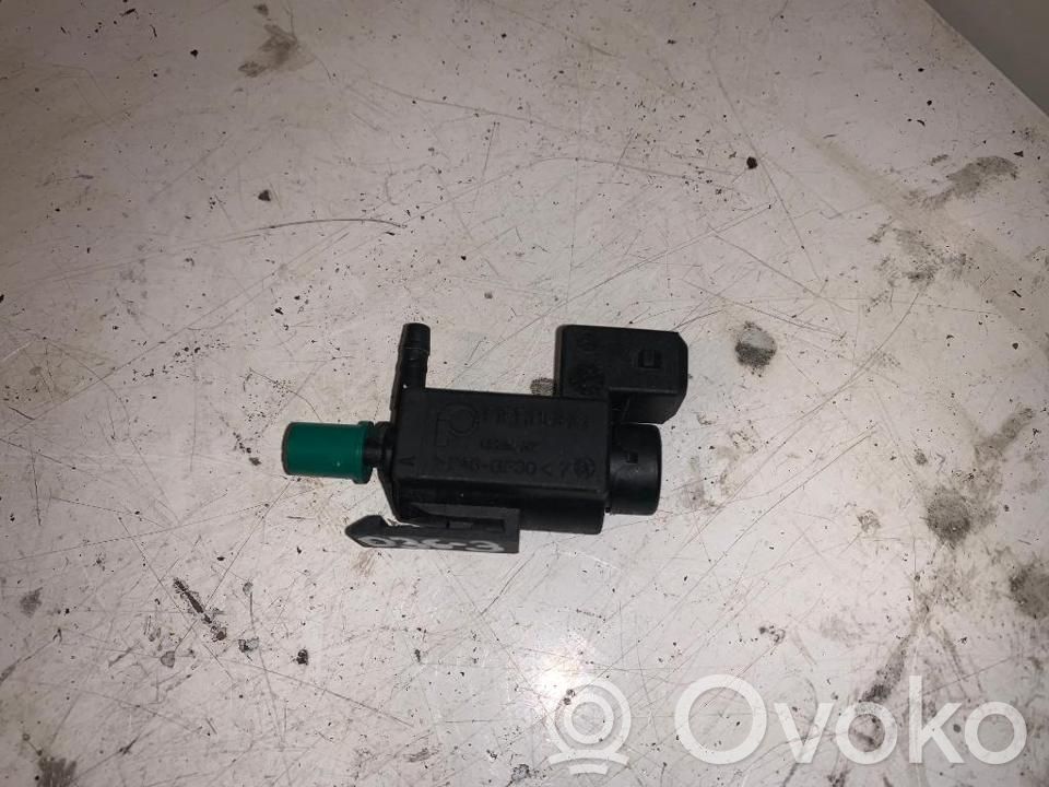 BMW 7 E65 E66 Solenoidinis vožtuvas 