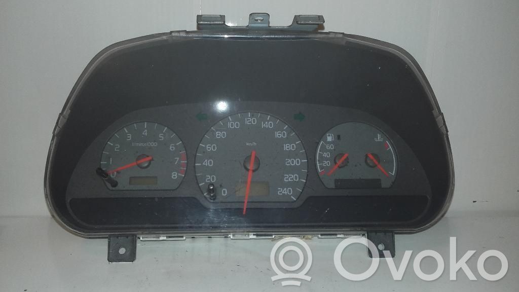 Volvo V40 Spidometras (prietaisų skydelis) 