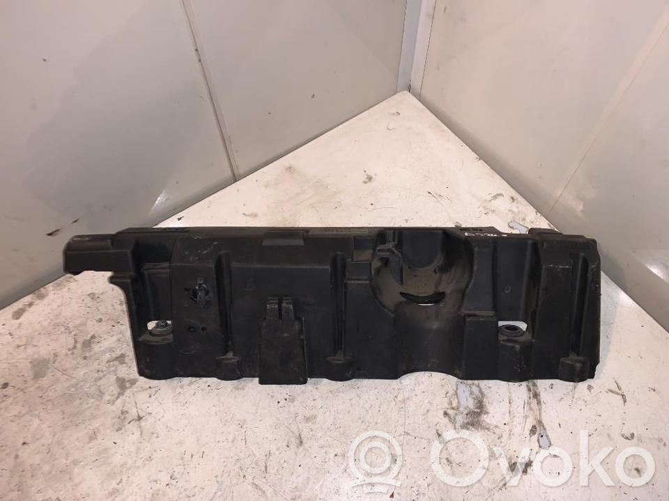 Volvo XC70 Engine cover (trim) 
