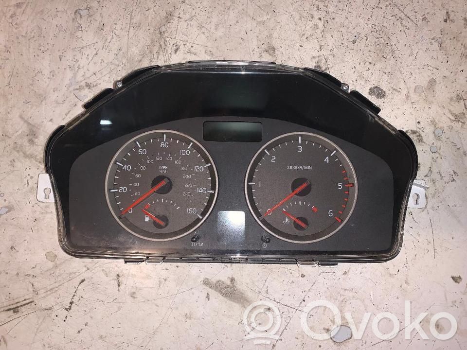 Volvo V50 Speedometer (instrument cluster) 