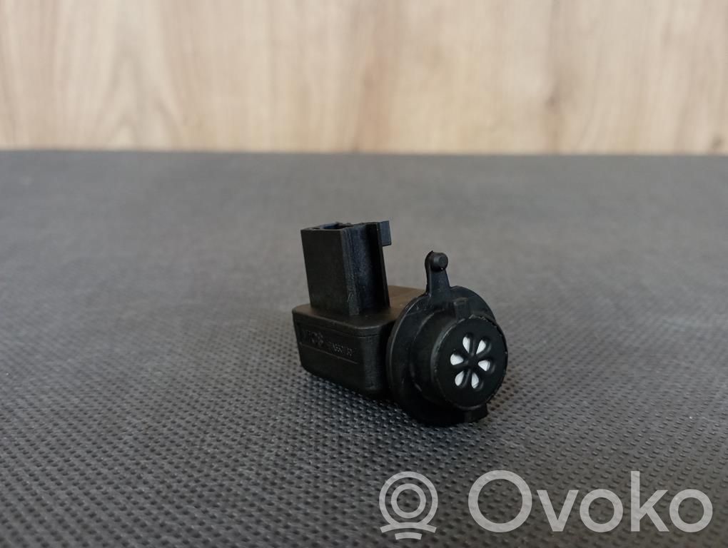 Interior temperature sensor   S3183002,S3183002