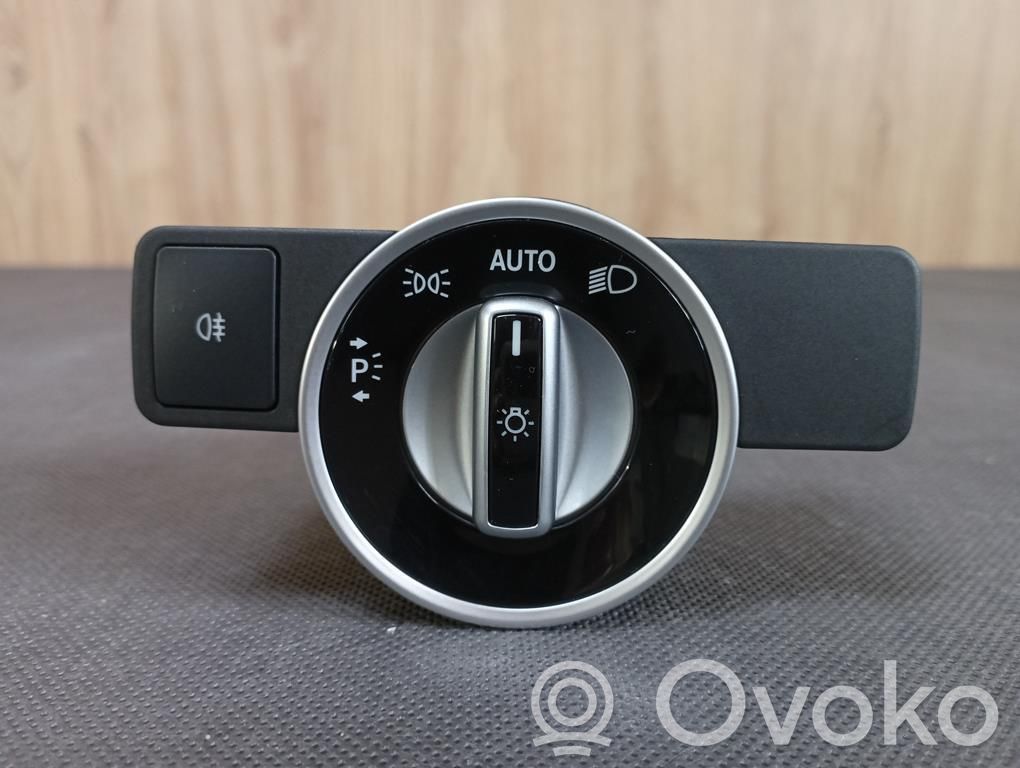 Mercedes-Benz B W246 W242 Interruptor de luz 