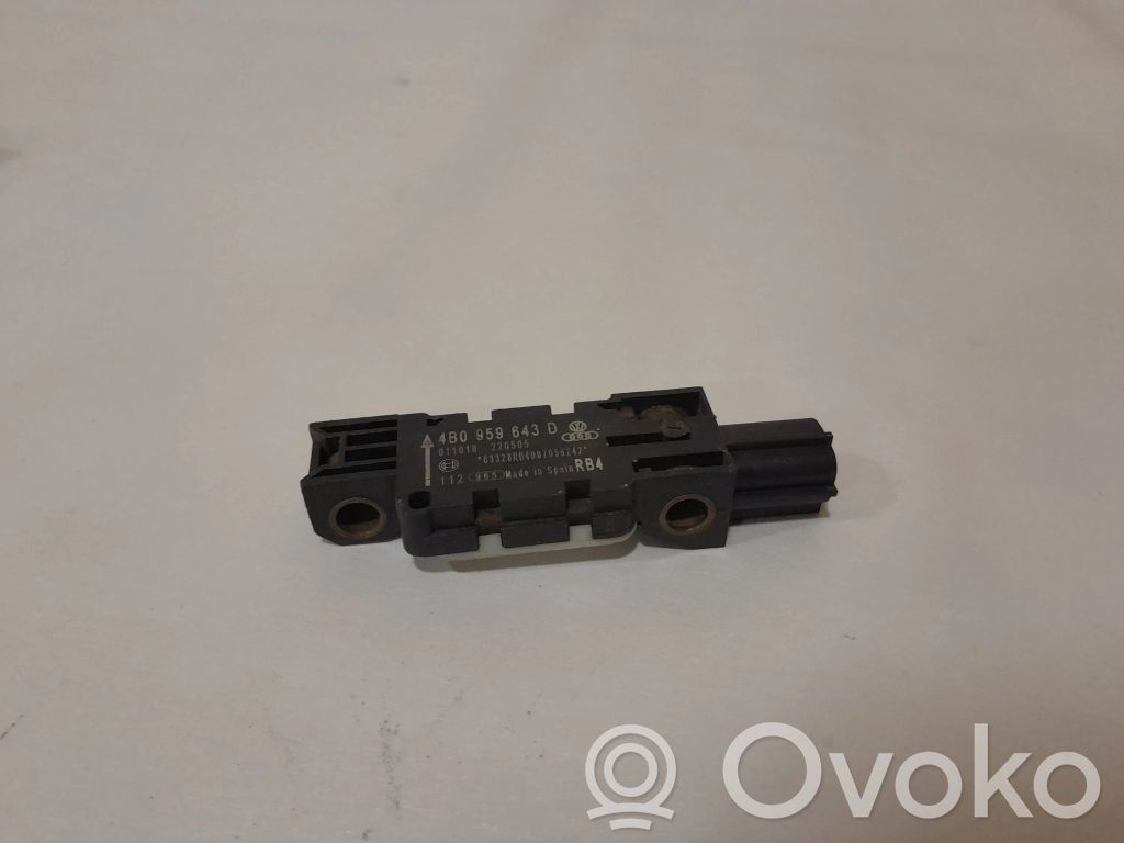 Volkswagen Touran I Czujnik uderzenia Airbag 