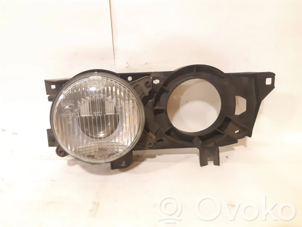 Headlight/headlamp   7R017401