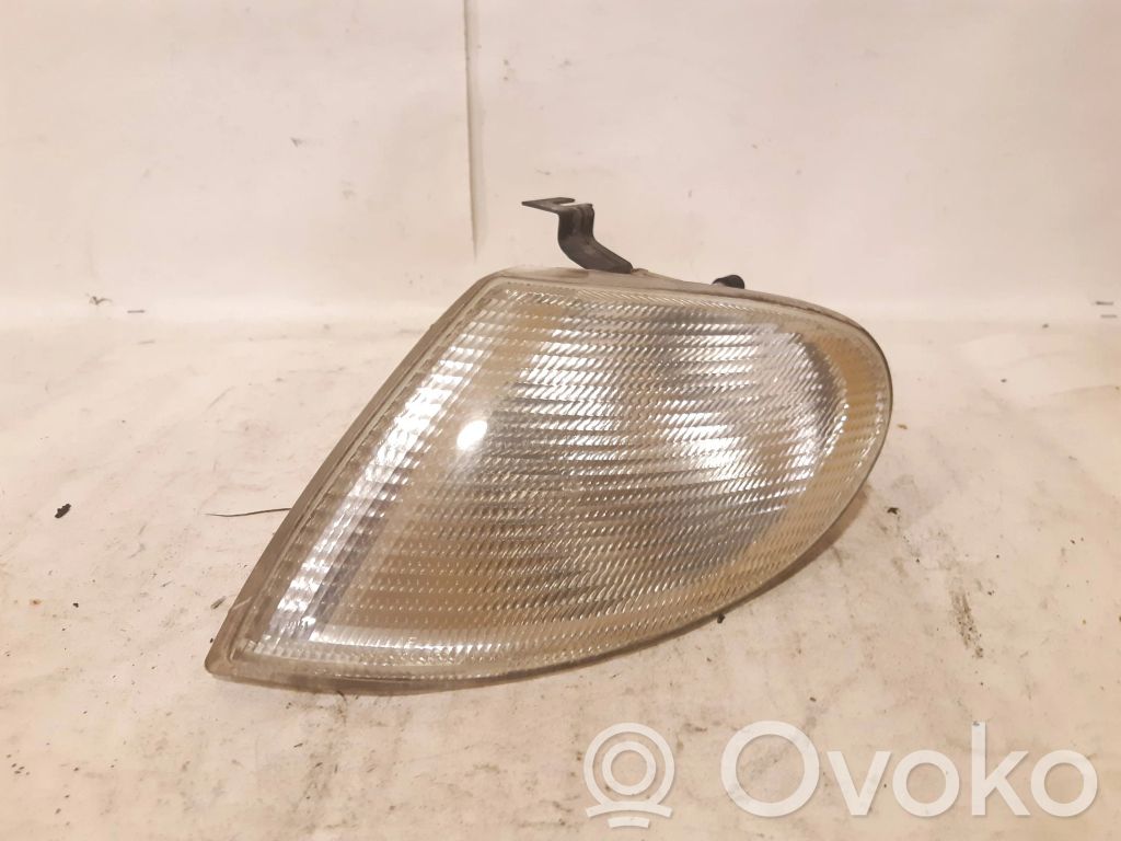 Volkswagen Sharan Front indicator light 