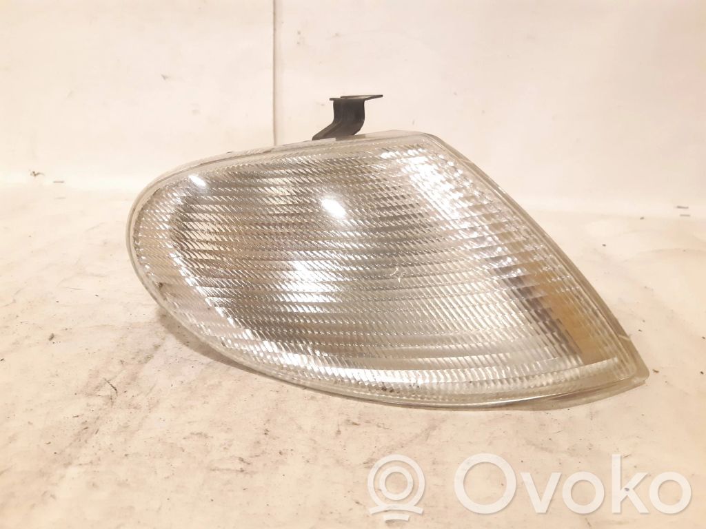 Ford Galaxy Front indicator light 