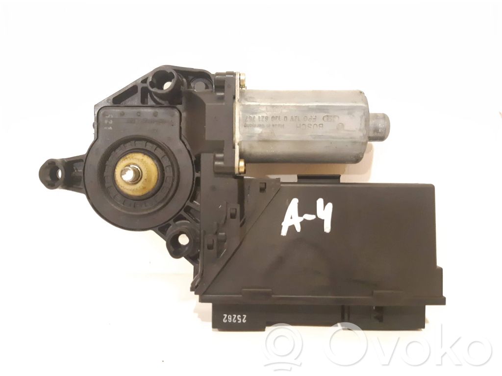 Audi A4 S4 B6 8E 8H Silniczek podnoszenia szyby drzwi tylnych 