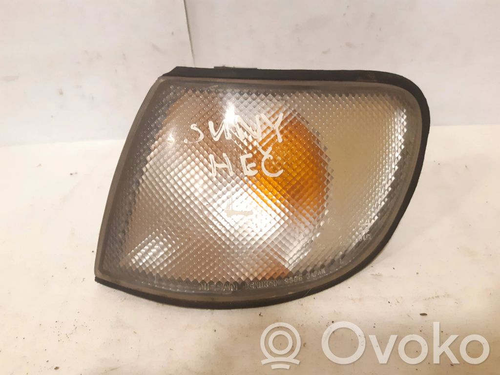 Nissan Sunny Front indicator light 