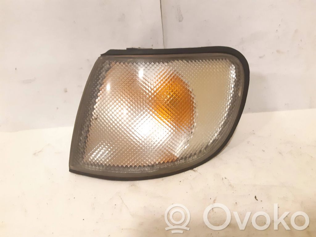 Nissan Sunny Front indicator light 