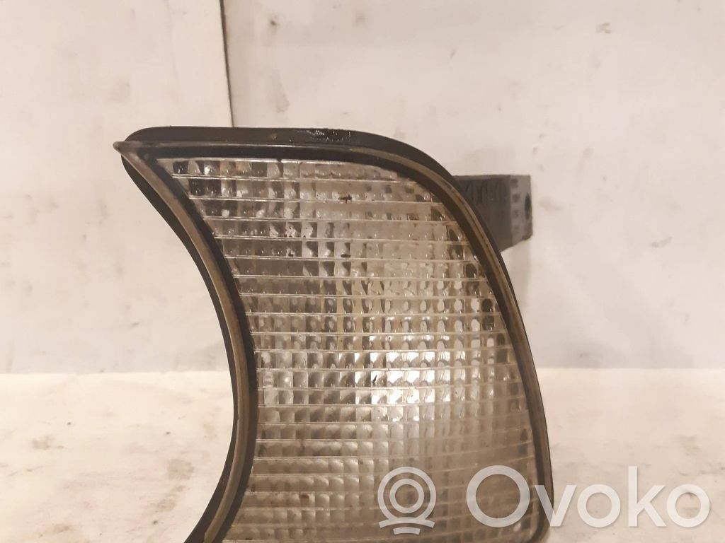 BMW 5 E34 Front indicator light 