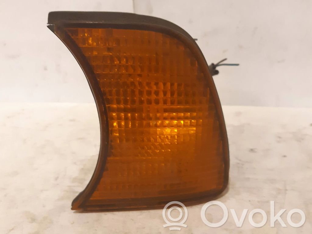 Front indicator light   1384033,4276086,155041