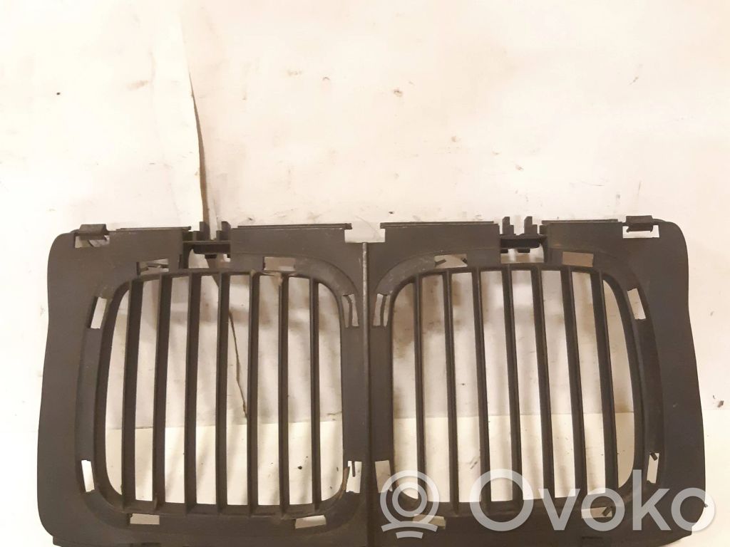 BMW 5 E34 Front grill 