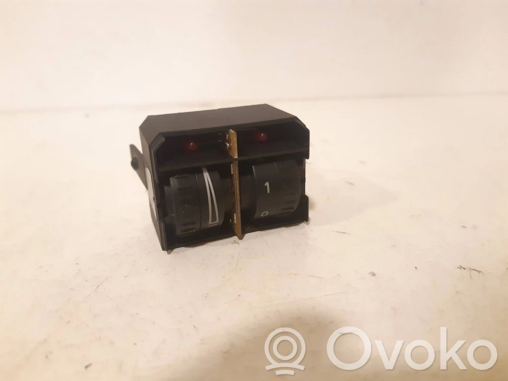 Volkswagen Caddy Headlight level height control switch 