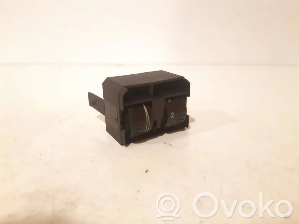 Volkswagen Caddy Headlight level height control switch 