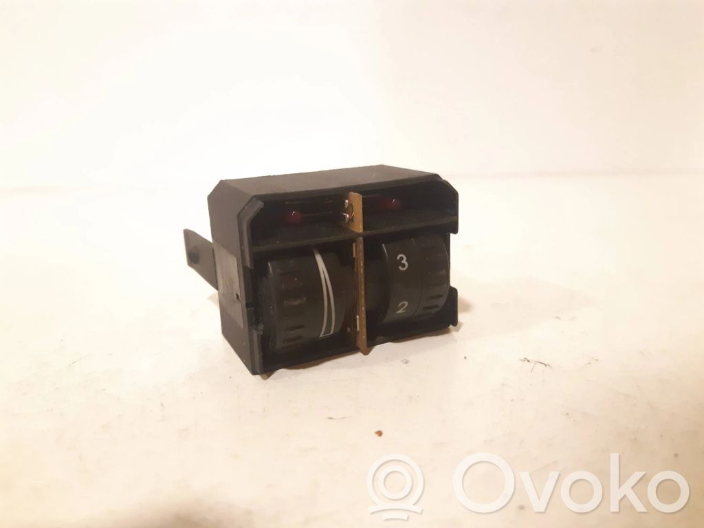 Volkswagen Caddy Headlight level height control switch 