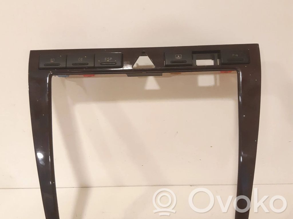 Audi A8 S8 D2 4D Otros repuestos del interior 