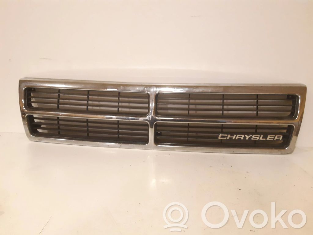 Chrysler Voyager Etusäleikkö 