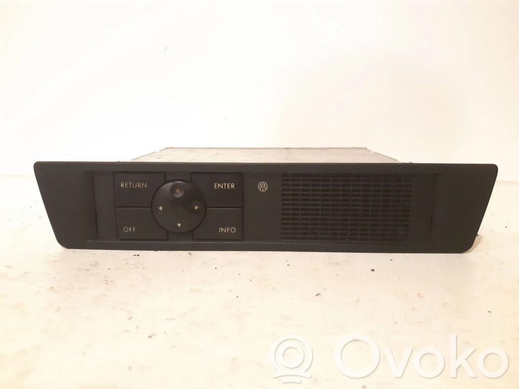 Volkswagen PASSAT B5 GPS navigation control unit/module 