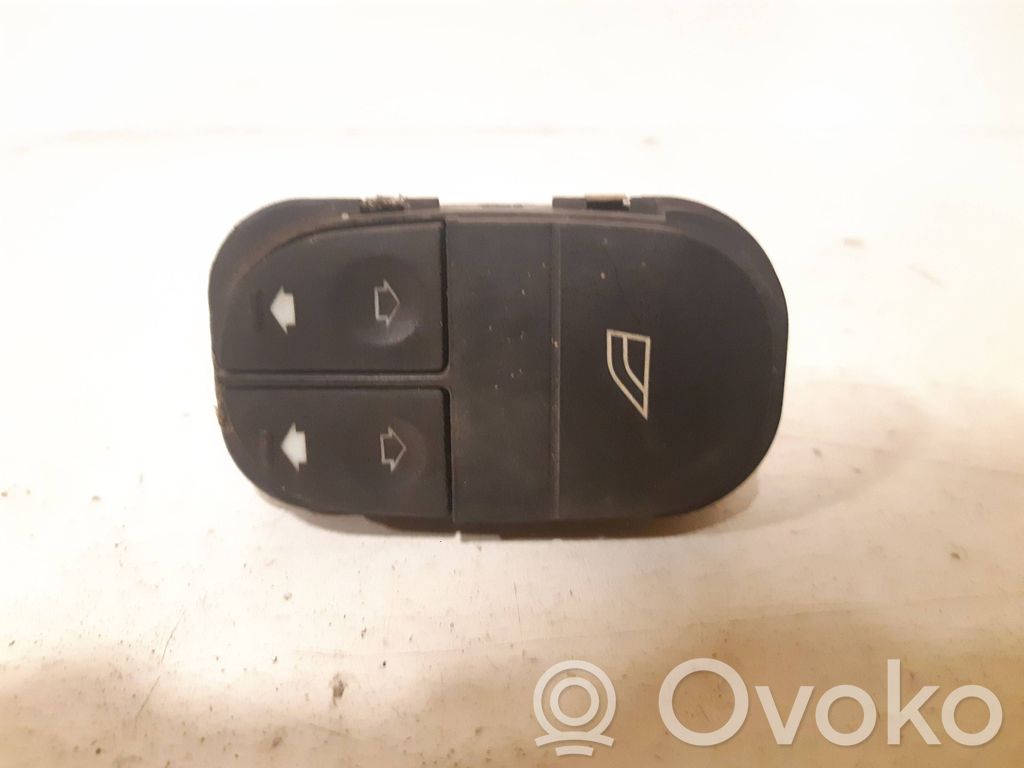 Ford Mondeo MK I Electric window control switch 