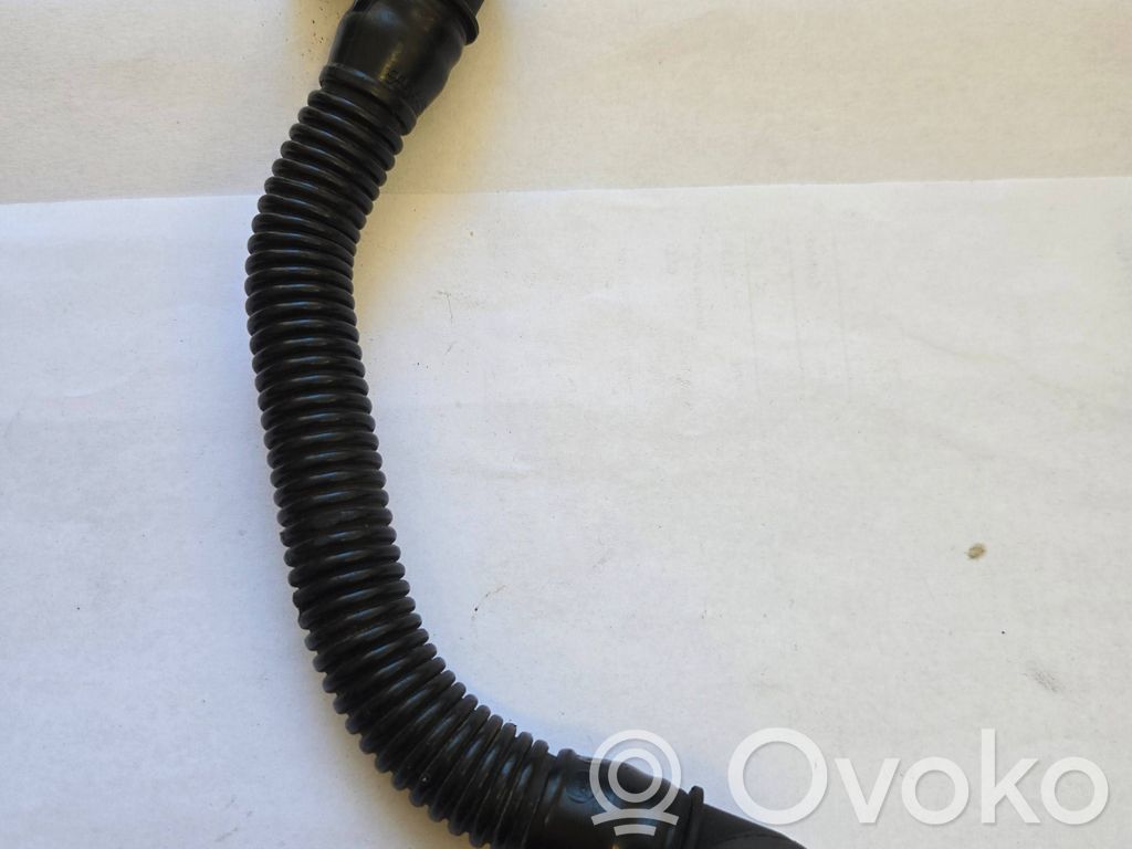 Opel Astra J Manguera/tubo del respiradero 