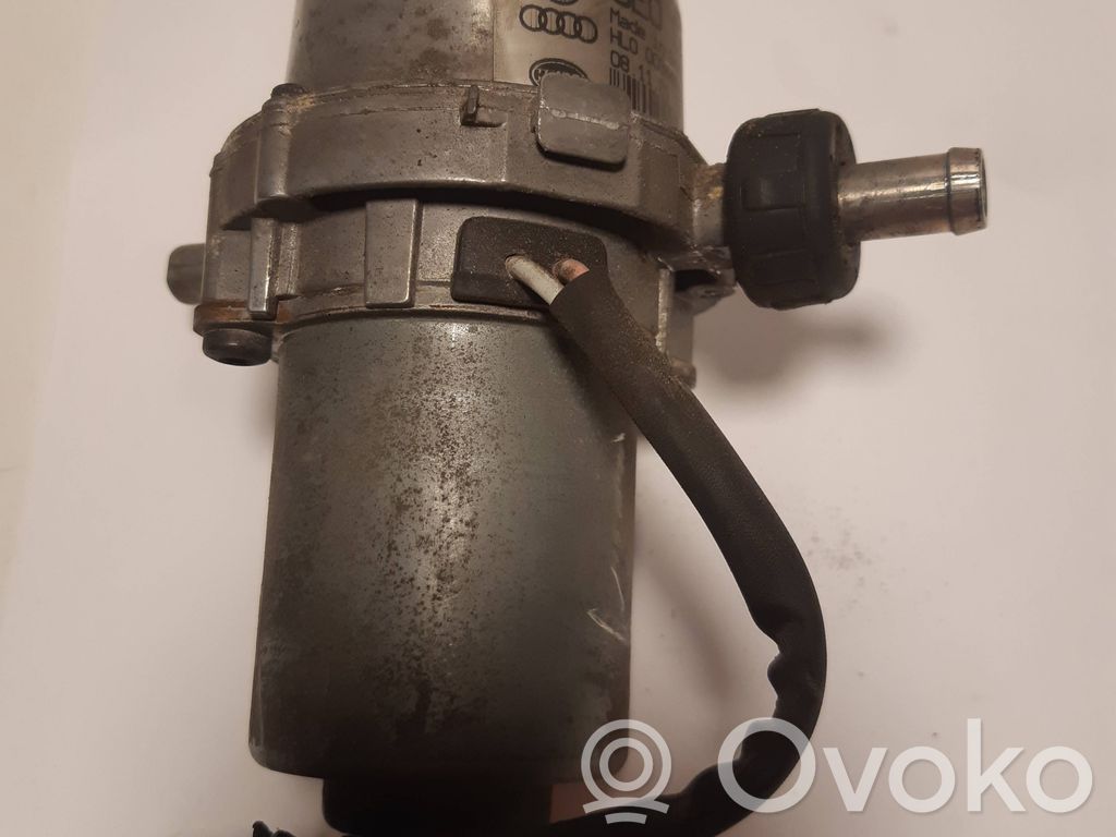 Audi A4 S4 B6 8E 8H Pompa podciśnienia 