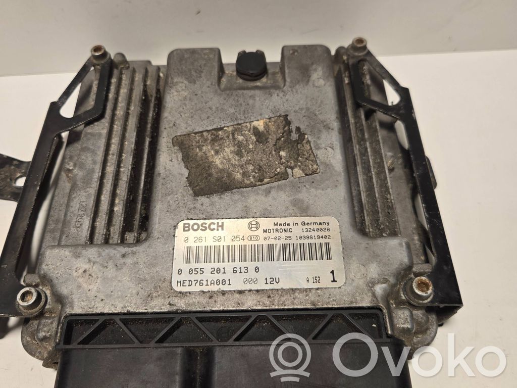 Engine control unit/module   0261S01054,MED761A001,00552016130