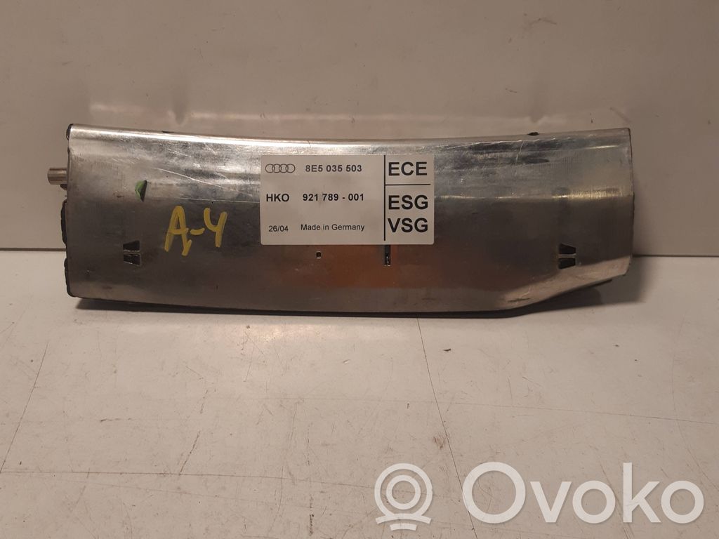 Audi A4 S4 B6 8E 8H Pystyantennivahvistin 